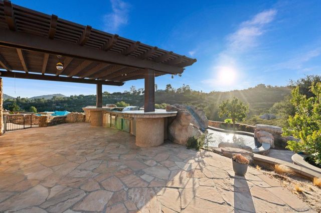 16997 Sky Valley Dr, Ramona, CA 92065