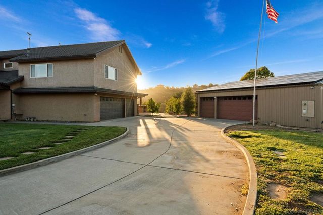16997 Sky Valley Dr, Ramona, CA 92065