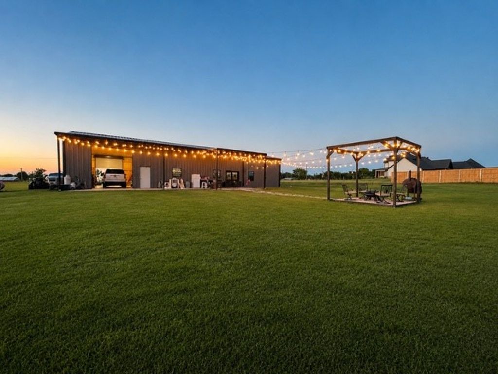 12093 County Road 152 W, Bullard, TX 75757