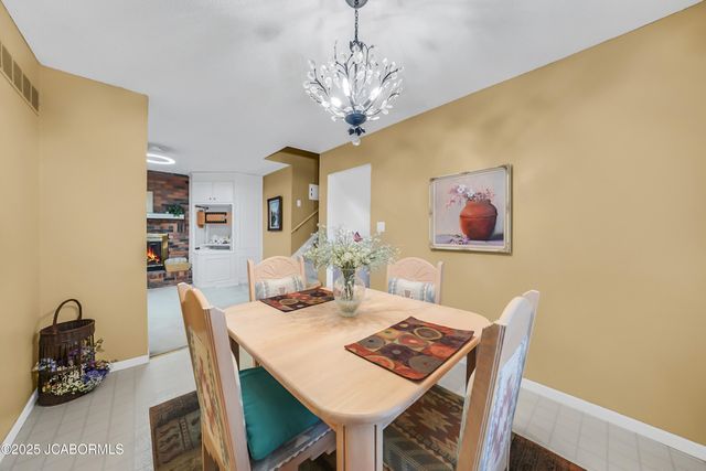 1031 CAROUSEL DRIVE, Jefferson City, MO 65101