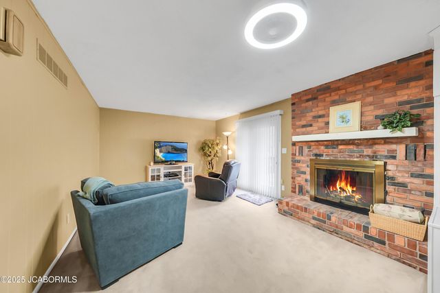 1031 CAROUSEL DRIVE, Jefferson City, MO 65101