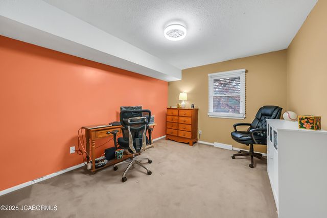 1031 CAROUSEL DRIVE, Jefferson City, MO 65101