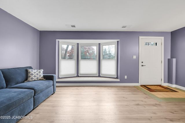 1031 CAROUSEL DRIVE, Jefferson City, MO 65101