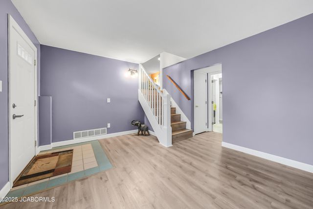 1031 CAROUSEL DRIVE, Jefferson City, MO 65101