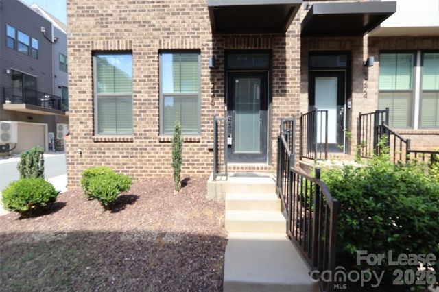 1226 Gleason Way, Charlotte, NC 28217