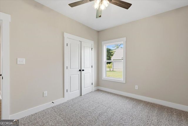 140 Overland Way, Gray, GA 31032