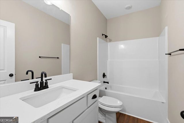 140 Overland Way, Gray, GA 31032