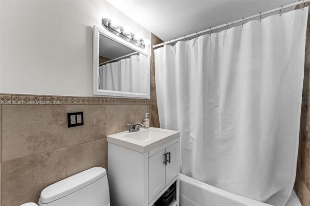 5685 SW 80th Street 58B, Miami, FL 33143