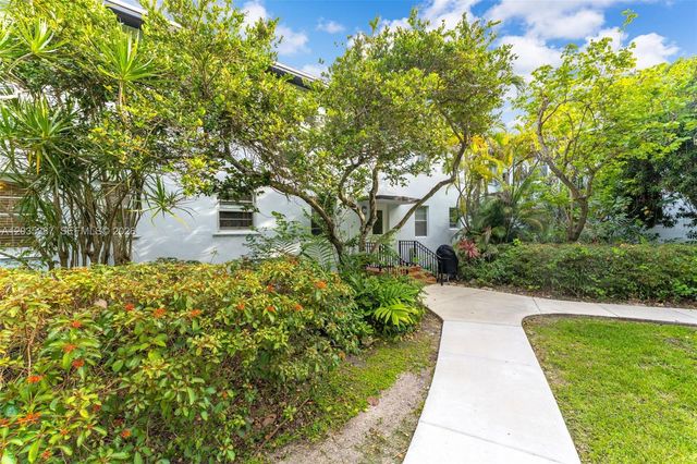 5685 SW 80th Street 58B, Miami, FL 33143