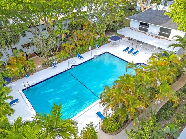 5685 SW 80th Street 58B, Miami, FL 33143