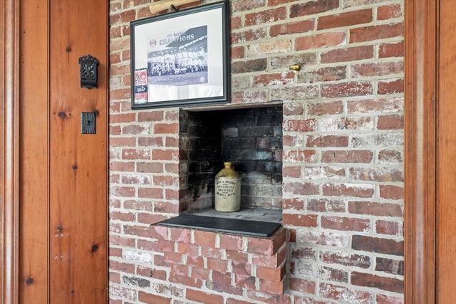 10 Lenway Rd, Newbury, MA 01922
