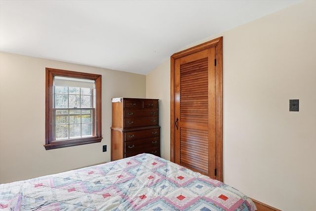 10 Lenway Rd, Newbury, MA 01922