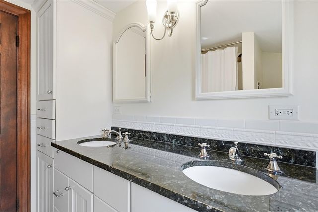 10 Lenway Rd, Newbury, MA 01922