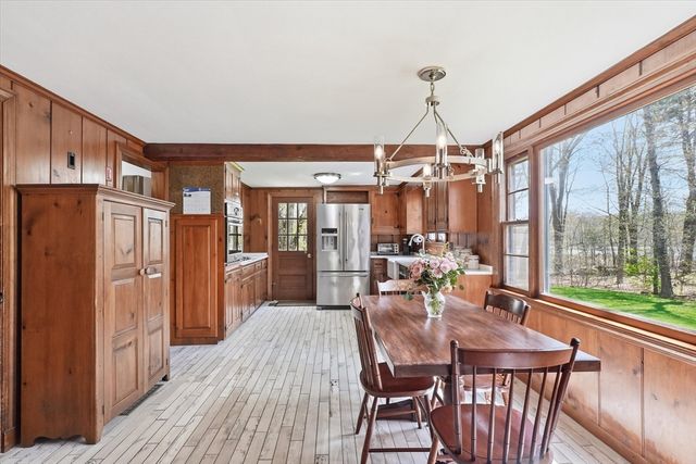 10 Lenway Rd, Newbury, MA 01922