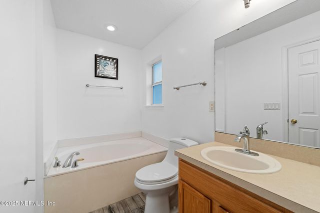 12239 PLUMBRIDGE Lane, Jacksonville, FL 32218