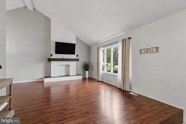 1005 EASTWIND AVE, Toms River, NJ 08753