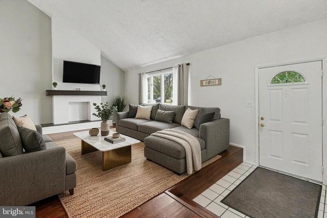 1005 EASTWIND AVE, Toms River, NJ 08753