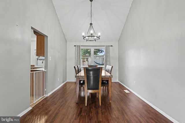 1005 EASTWIND AVE, Toms River, NJ 08753