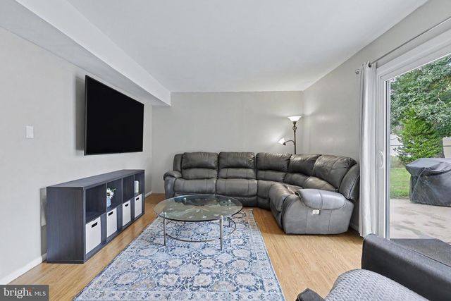 1005 EASTWIND AVE, Toms River, NJ 08753