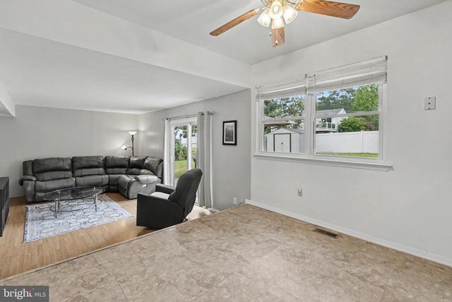 1005 EASTWIND AVE, Toms River, NJ 08753