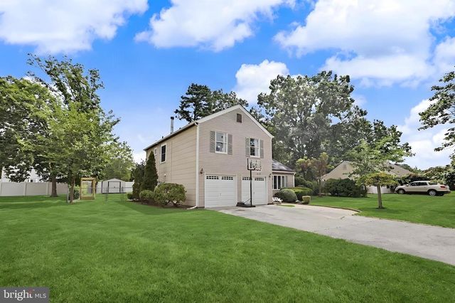 1005 EASTWIND AVE, Toms River, NJ 08753