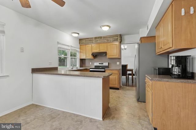 1005 EASTWIND AVE, Toms River, NJ 08753