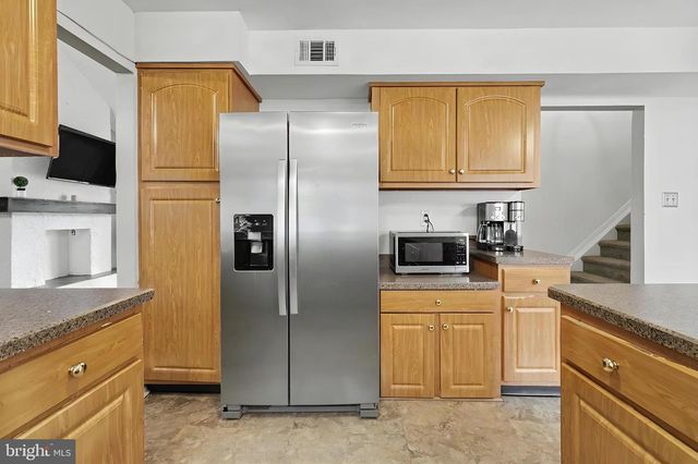 1005 EASTWIND AVE, Toms River, NJ 08753