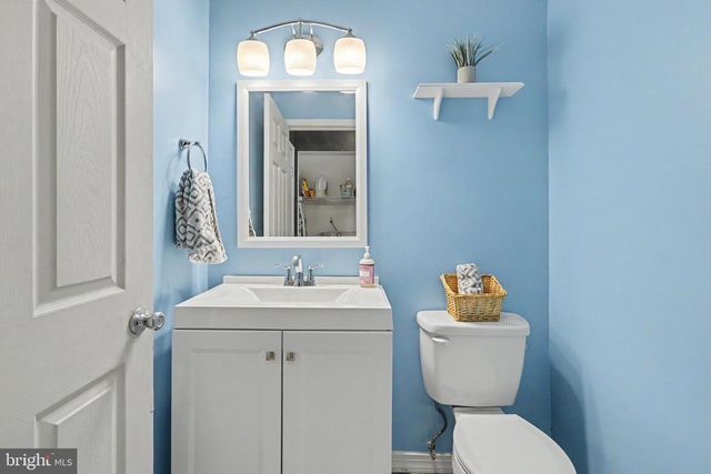 1005 EASTWIND AVE, Toms River, NJ 08753