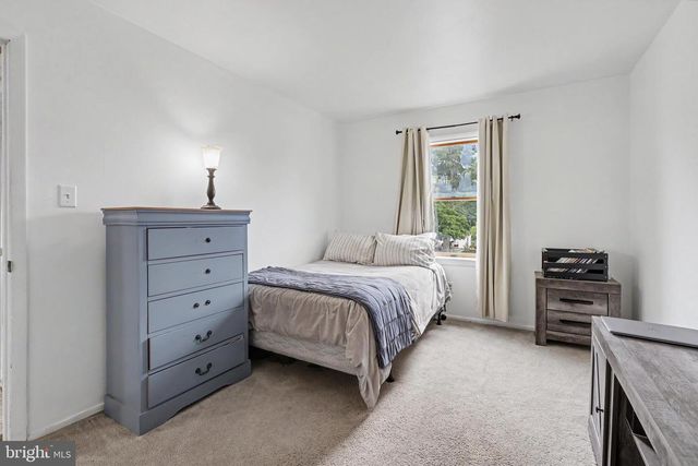 1005 EASTWIND AVE, Toms River, NJ 08753