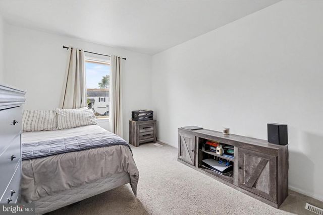 1005 EASTWIND AVE, Toms River, NJ 08753