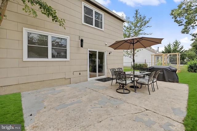1005 EASTWIND AVE, Toms River, NJ 08753