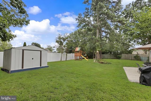 1005 EASTWIND AVE, Toms River, NJ 08753