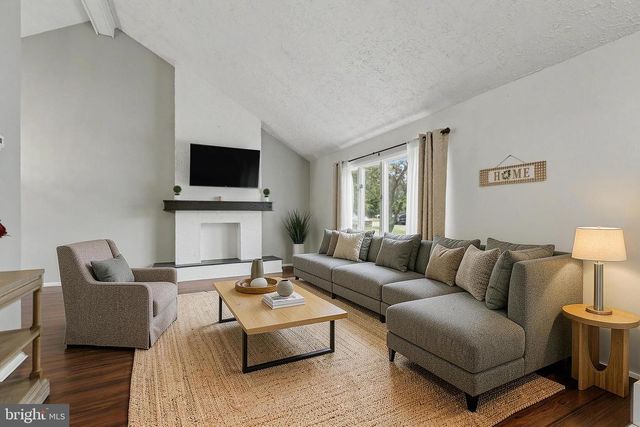 1005 EASTWIND AVE, Toms River, NJ 08753