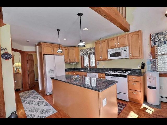 13 Indian Point Road, Croydon, NH 03773