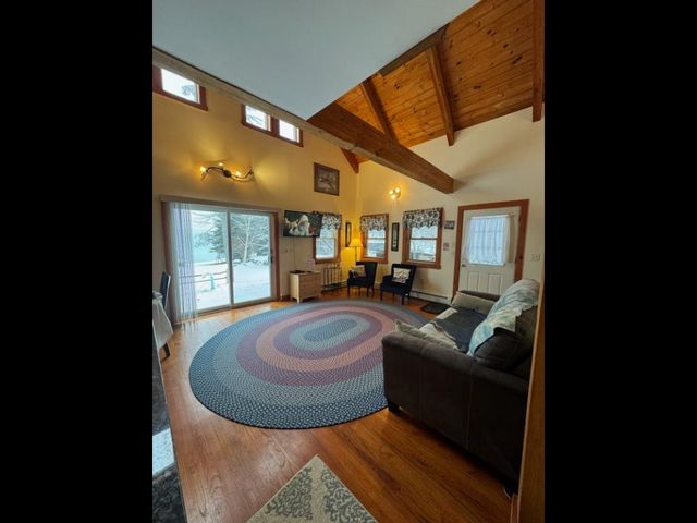13 Indian Point Road, Croydon, NH 03773