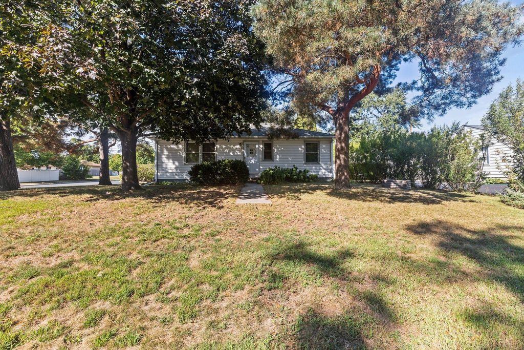 8542 3rd Avenue S, Bloomington, MN 55420 — exterior