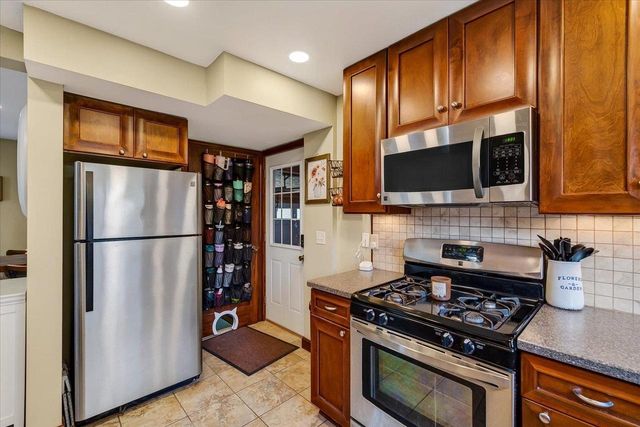 1438 Ray Street, Black Earth, WI 53515