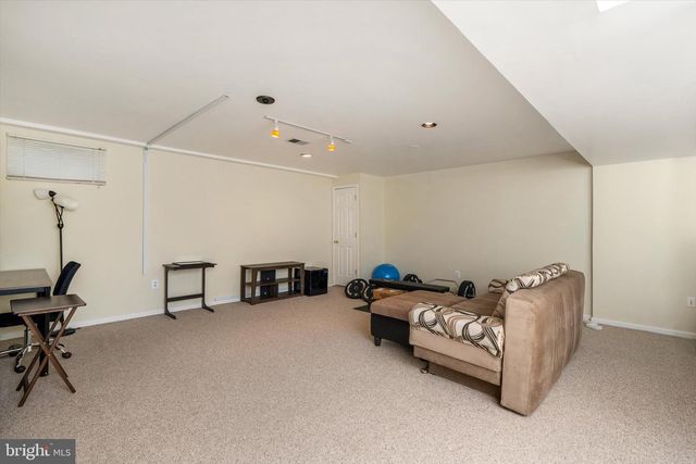 139 COBURN RD, Pennington, NJ 08534