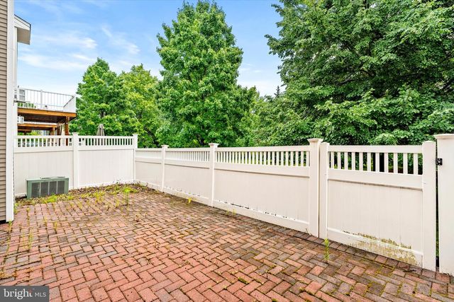 139 COBURN RD, Pennington, NJ 08534
