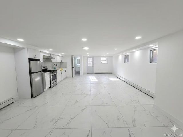 5752 75th Street, Middle Village, NY 11379