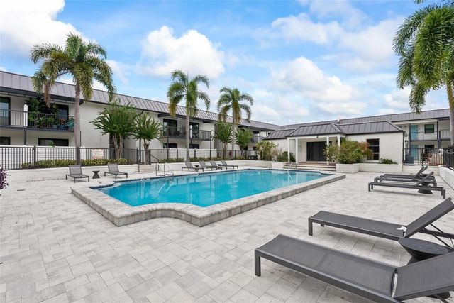 3909 W CLEVELAND STREET 110, Tampa, FL 33609