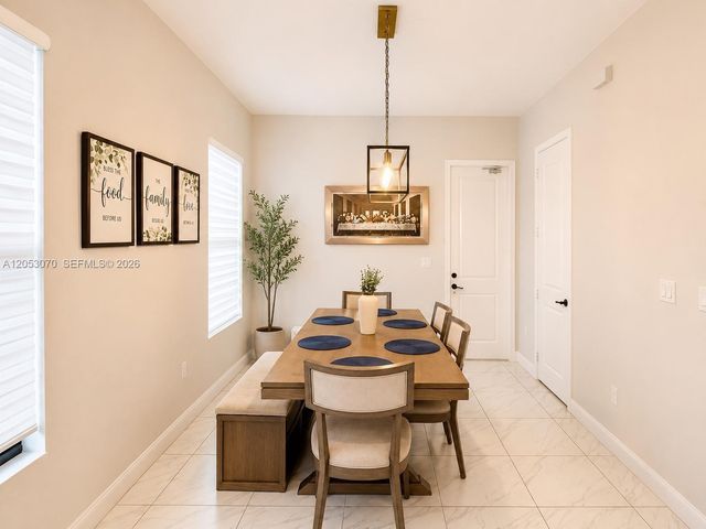 3258 W 99th Pl, Hialeah, FL 33018