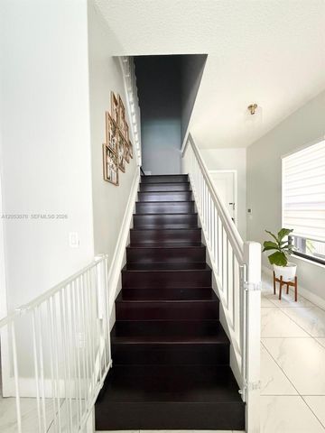 3258 W 99th Pl, Hialeah, FL 33018