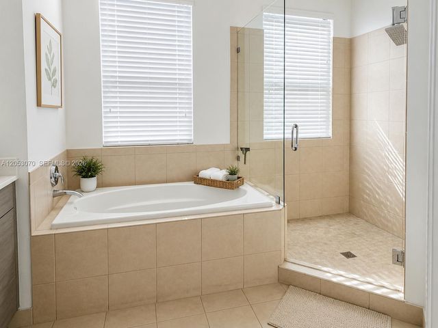3258 W 99th Pl, Hialeah, FL 33018