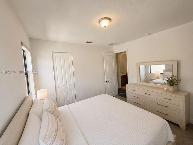 3258 W 99th Pl, Hialeah, FL 33018
