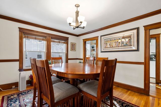 105 Poplar St 1, Watertown, MA 02472