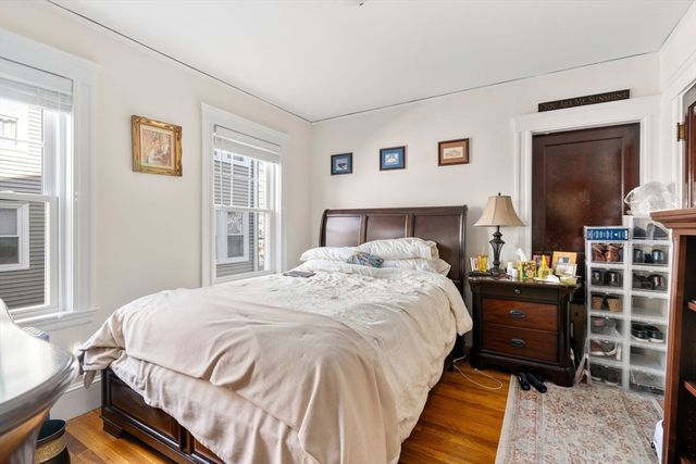 105 Poplar St 1, Watertown, MA 02472