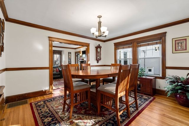 105 Poplar St 1, Watertown, MA 02472