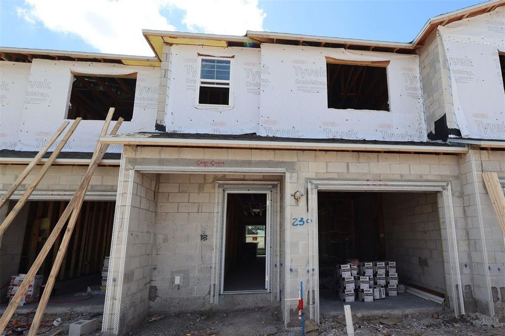 Image 1 of property listing at 4164 CAMPSITE LOOP, Orlando, FL 32824