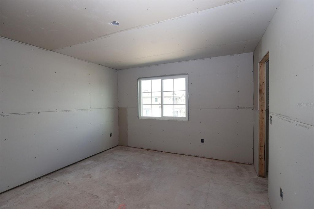 Image 4 of property listing at 4164 CAMPSITE LOOP, Orlando, FL 32824
